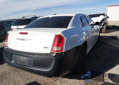 2013 Chrysler 300 Motown из США, поврежденный, VIN 2C3CCAAG4DH661929